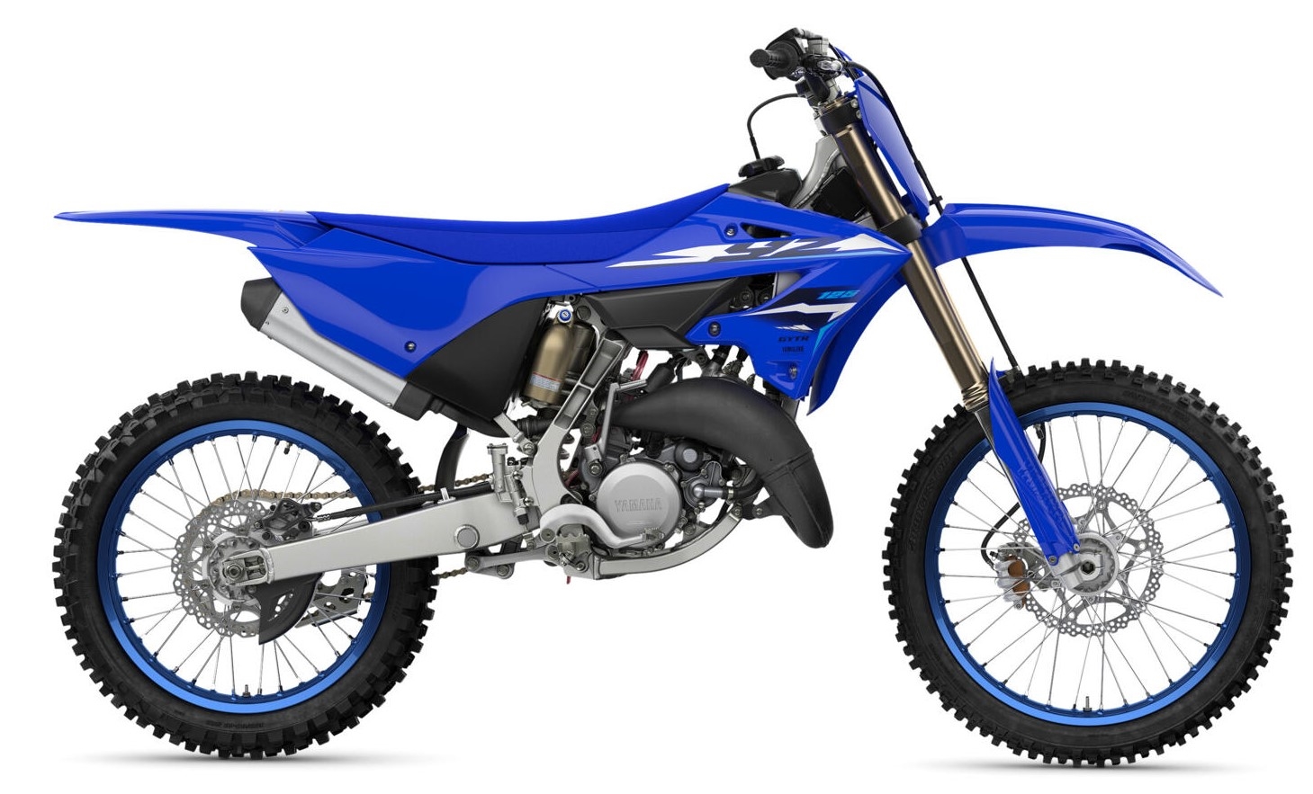 2026-Yamaha-YZ125LC-EU-Icon_Blue-Studio-002-03