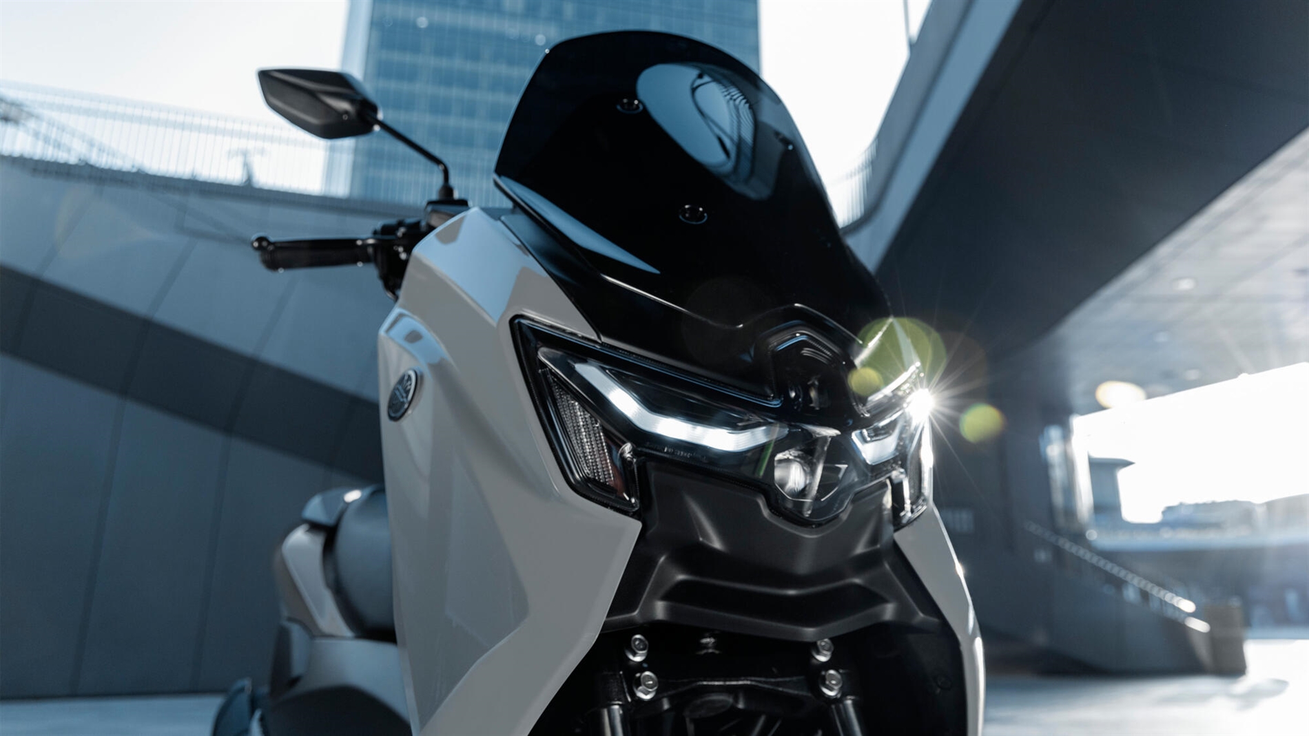 2025-Yamaha-G125YMSV-EU-Detail-001-03