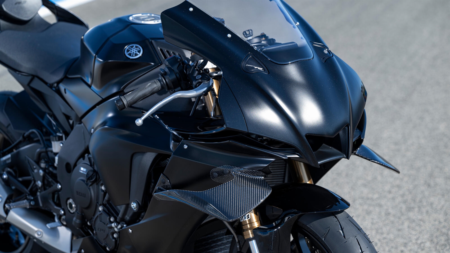 2025-Yamaha-YZF1000R1COMP-EU-Detail-004-03