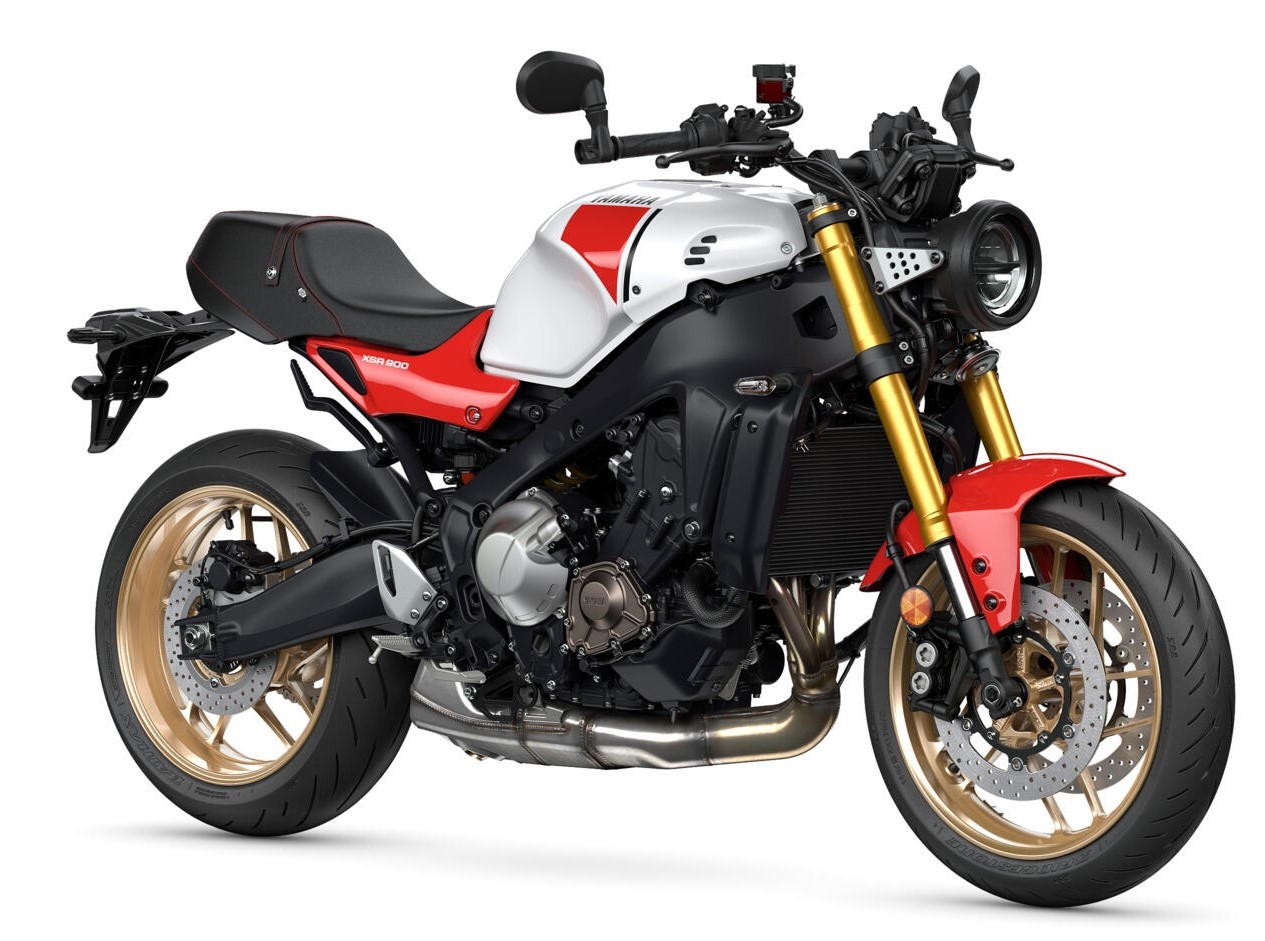 2024-Yamaha-XS850-EU-Legend_Red-360-Degrees-001-03