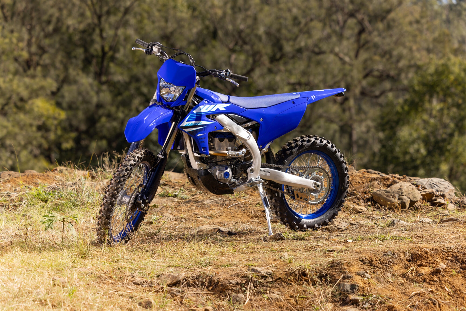 2025-Yamaha-WR250F-EU-Icon_Blue-Detail-008-03