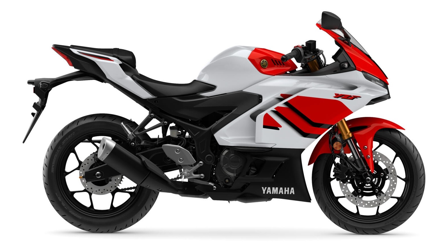 2026-Yamaha-YZFR320-EU-Anniversary_White-Studio-002-03