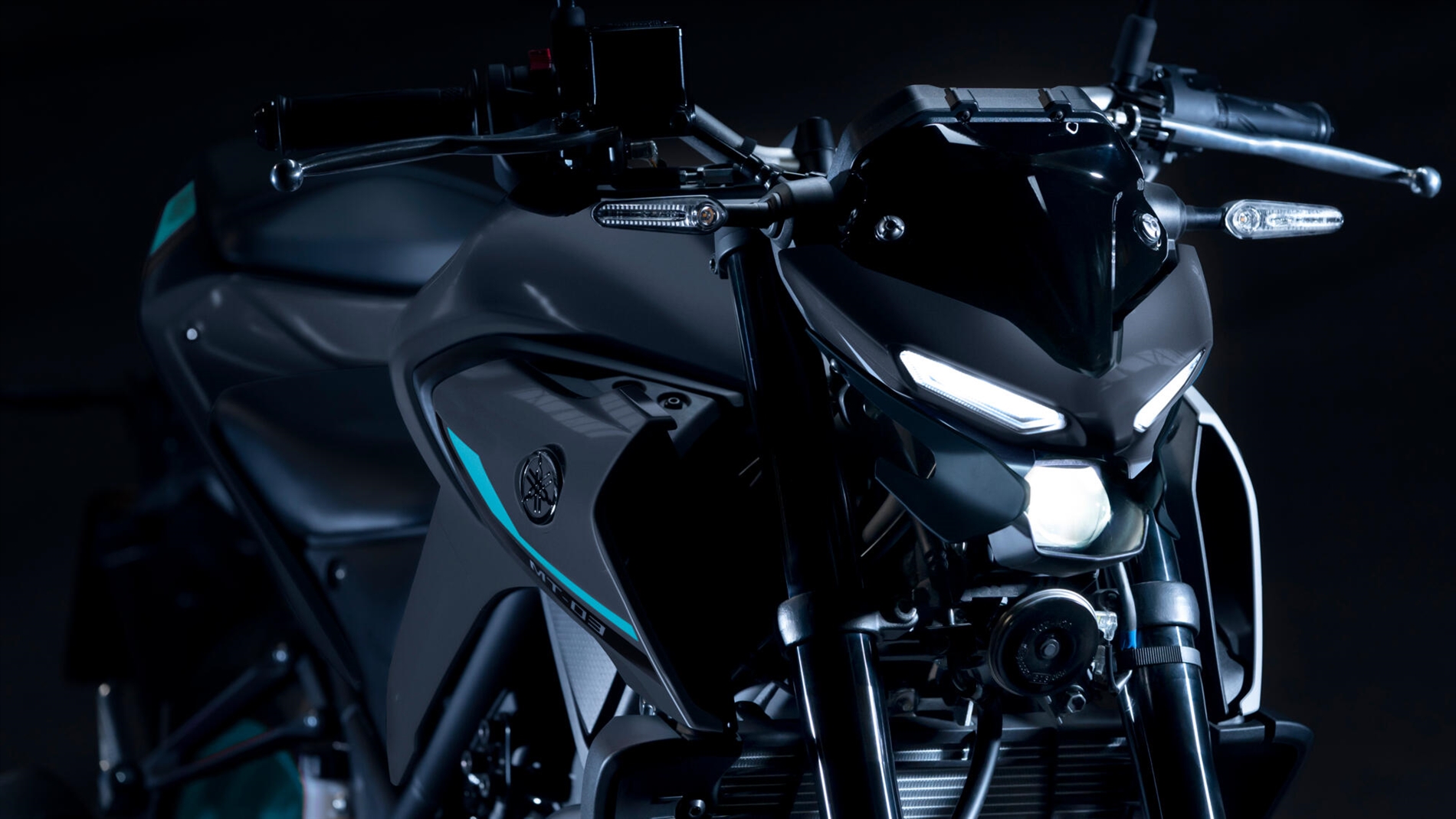 2024-Yamaha-MT320-EU-Detail-003-03