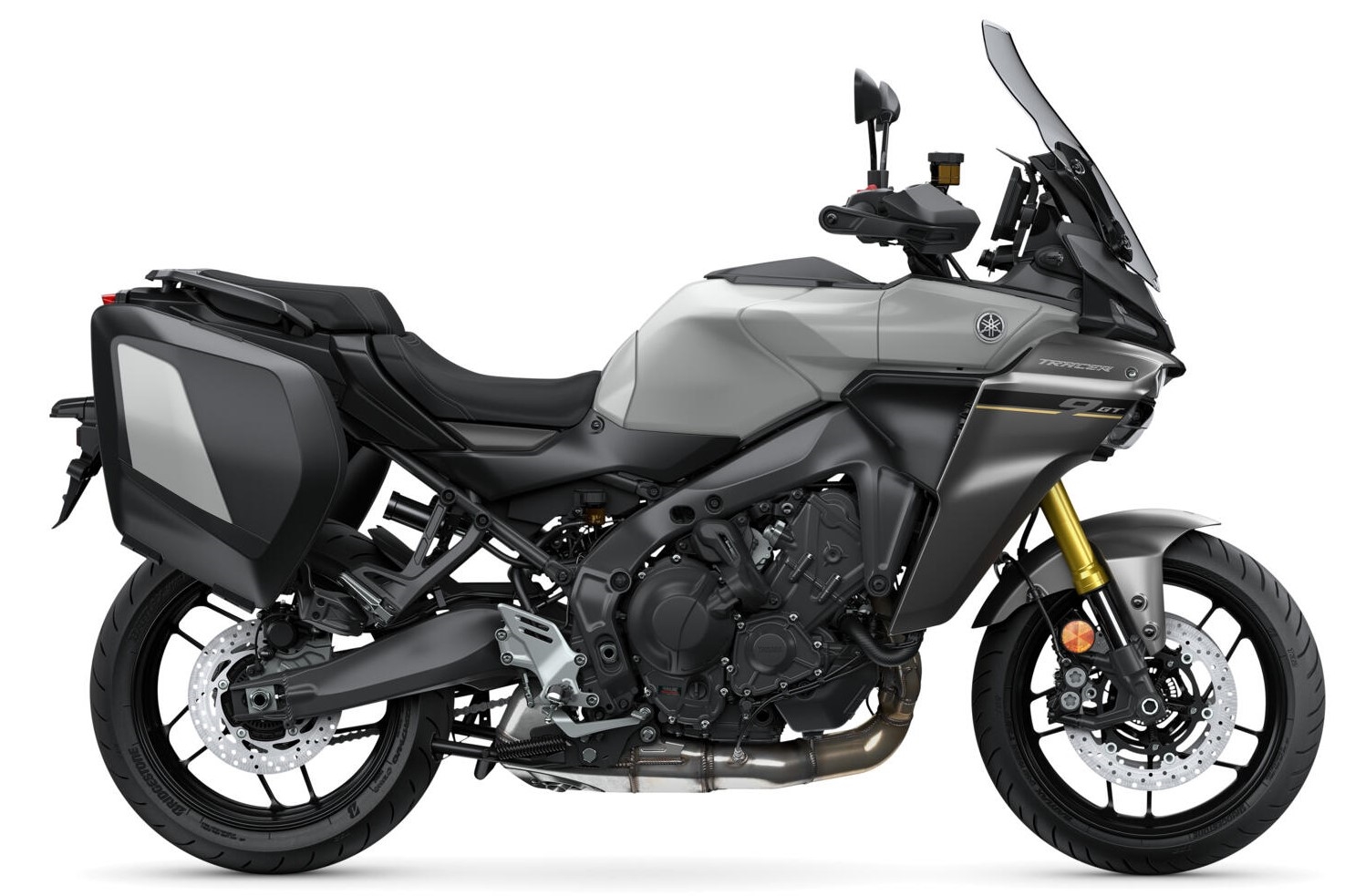 2025-Yamaha-MT09ATRDXS-EU-Ceramic_Ice-Studio-002-03
