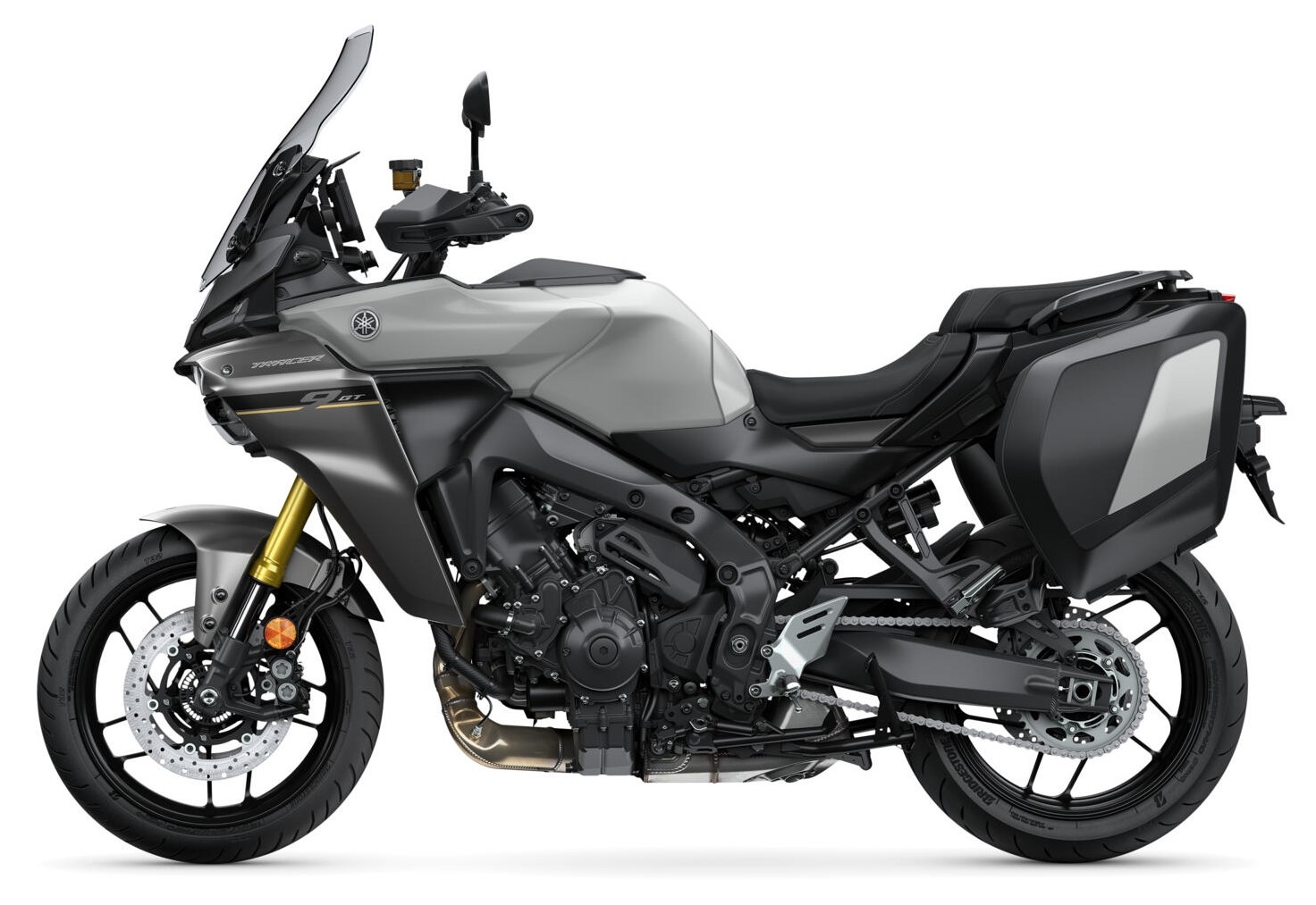 2025-Yamaha-MT09ATRDXS-EU-Ceramic_Ice-Studio-006-03
