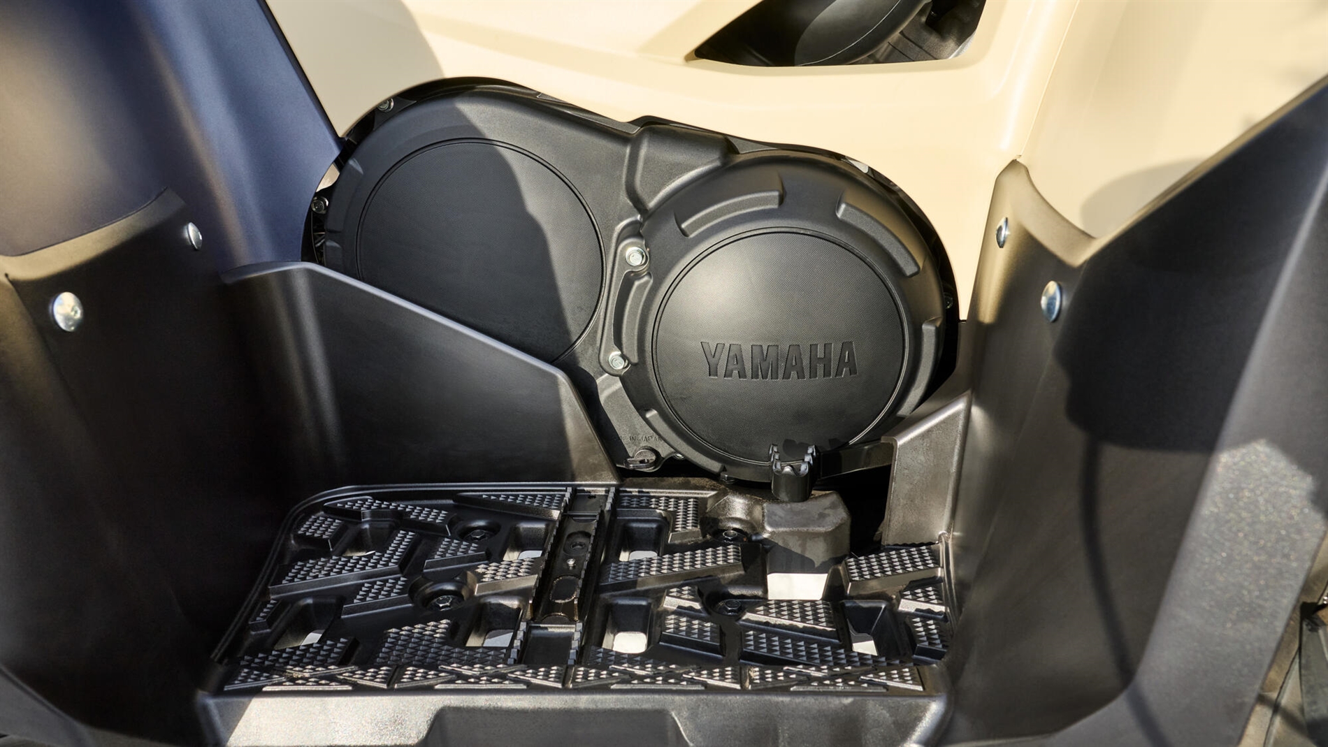 2026-Yamaha-YFM700FWBD-S-EU-NA-Detail-003-03