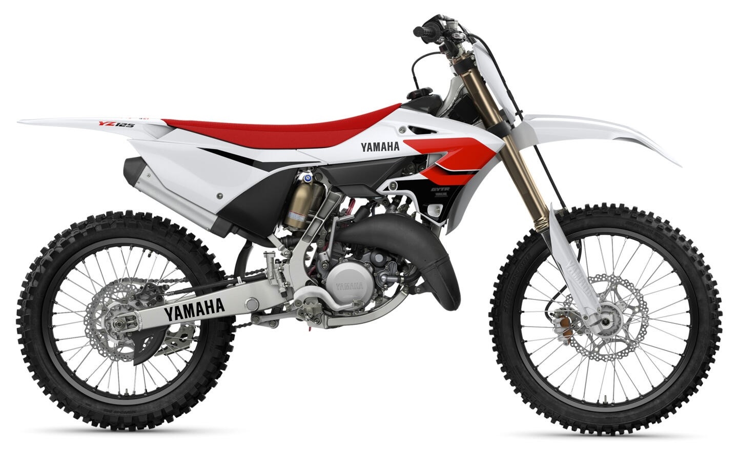 2026-Yamaha-YZ125LCSV-EU-Anniversary_White-Studio-002-03