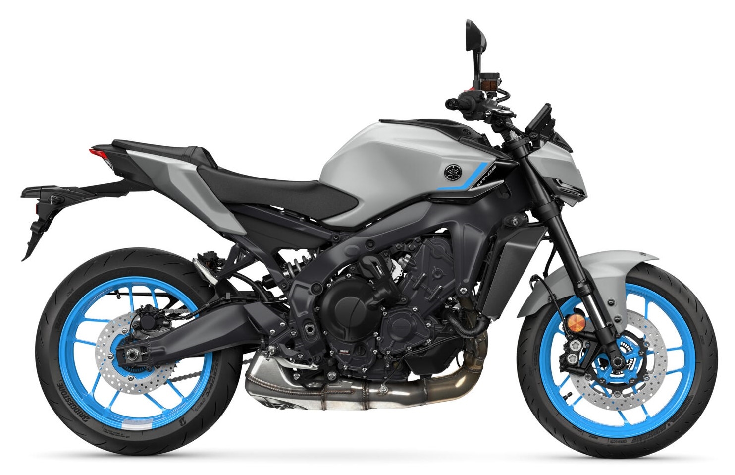 2025-Yamaha-MT09AS-EU-Ice_Storm-Studio-002-03