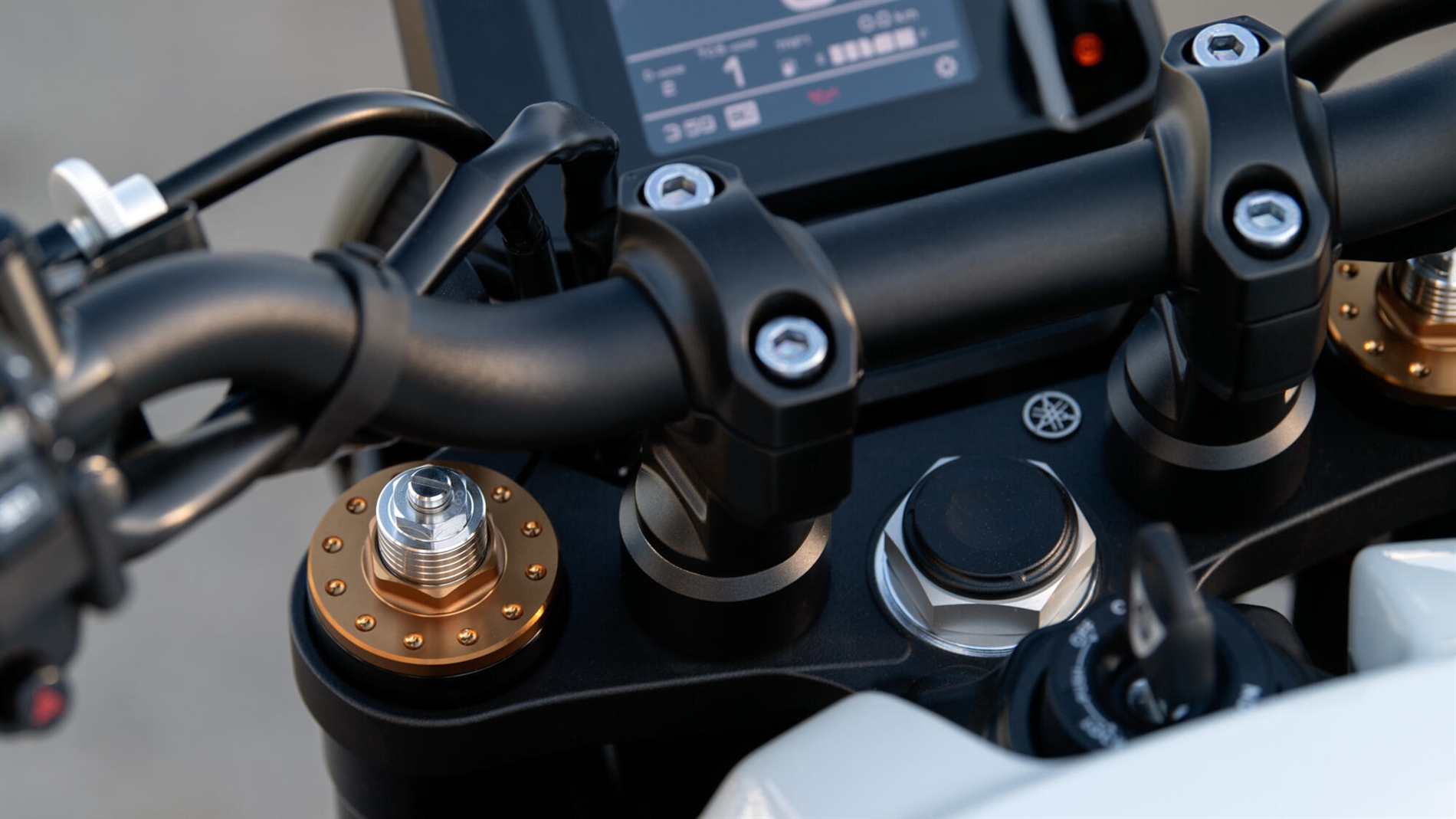 2024-Yamaha-XS850-EU-Detail-002-03