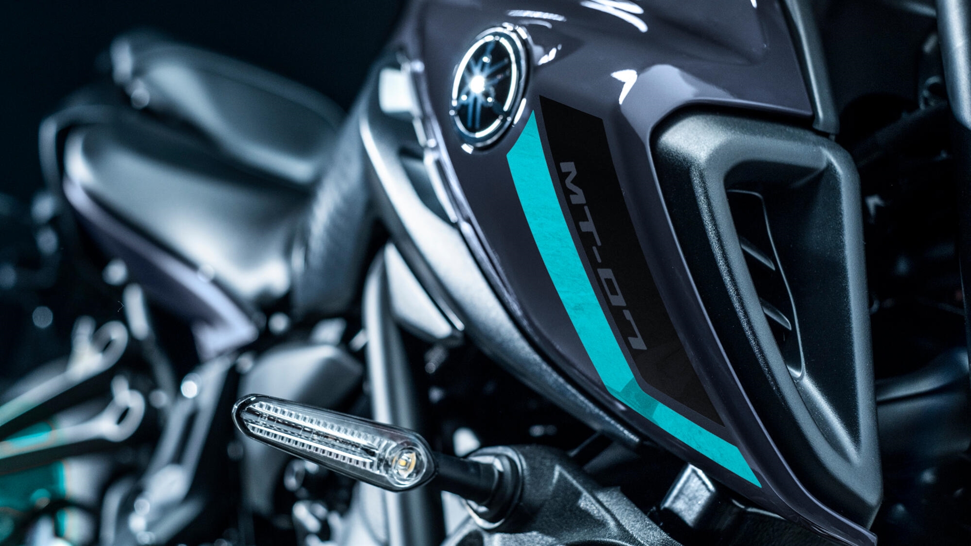 2024-Yamaha-MT07A-EU-Detail-001-03