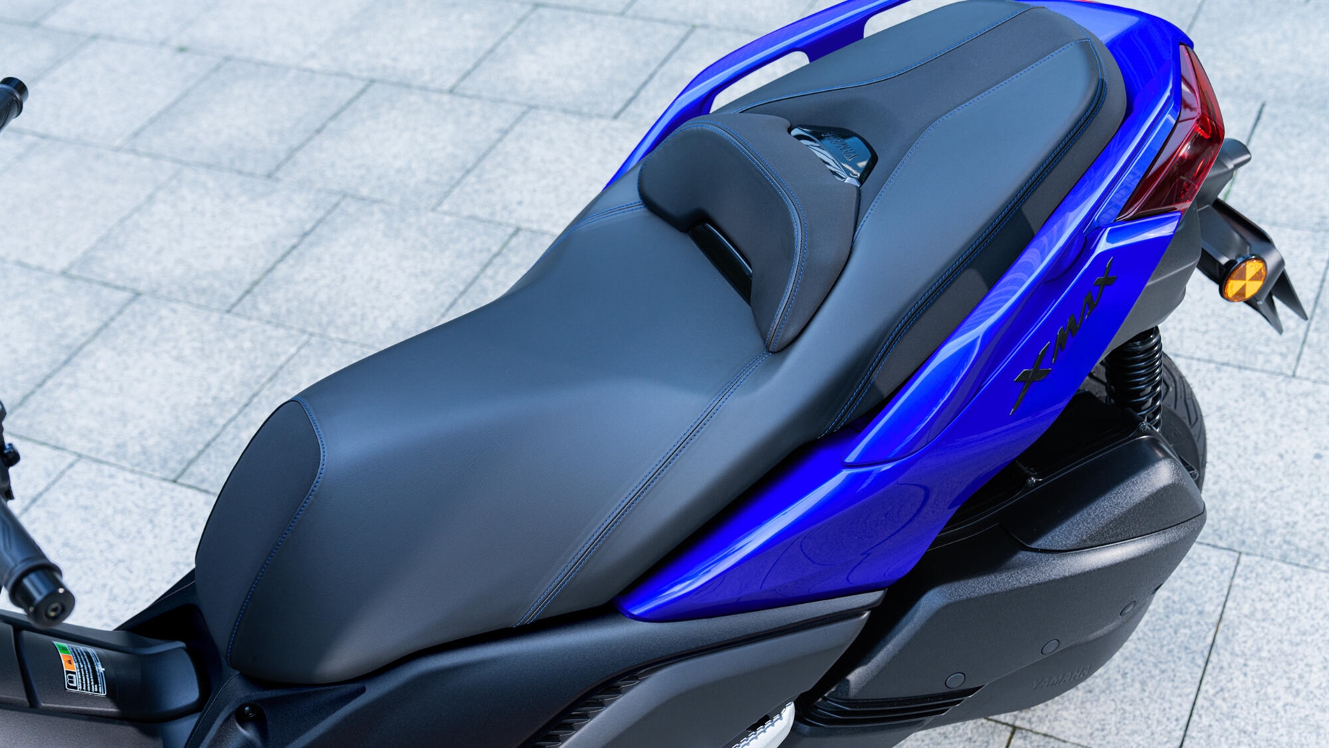 2026-Yamaha-XMAX300A-EU-NA-Detail-005-03