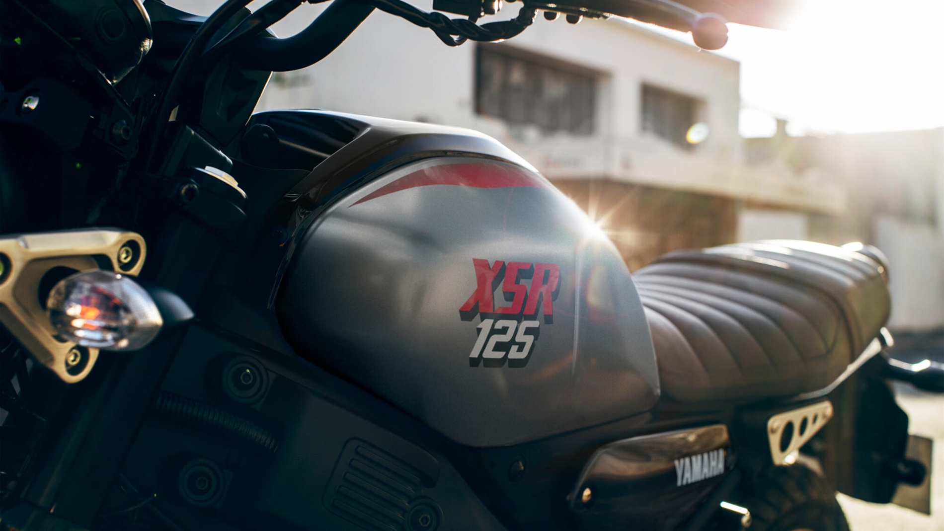 2025-Yamaha-XS125SV-EU-NA-Detail-005-03