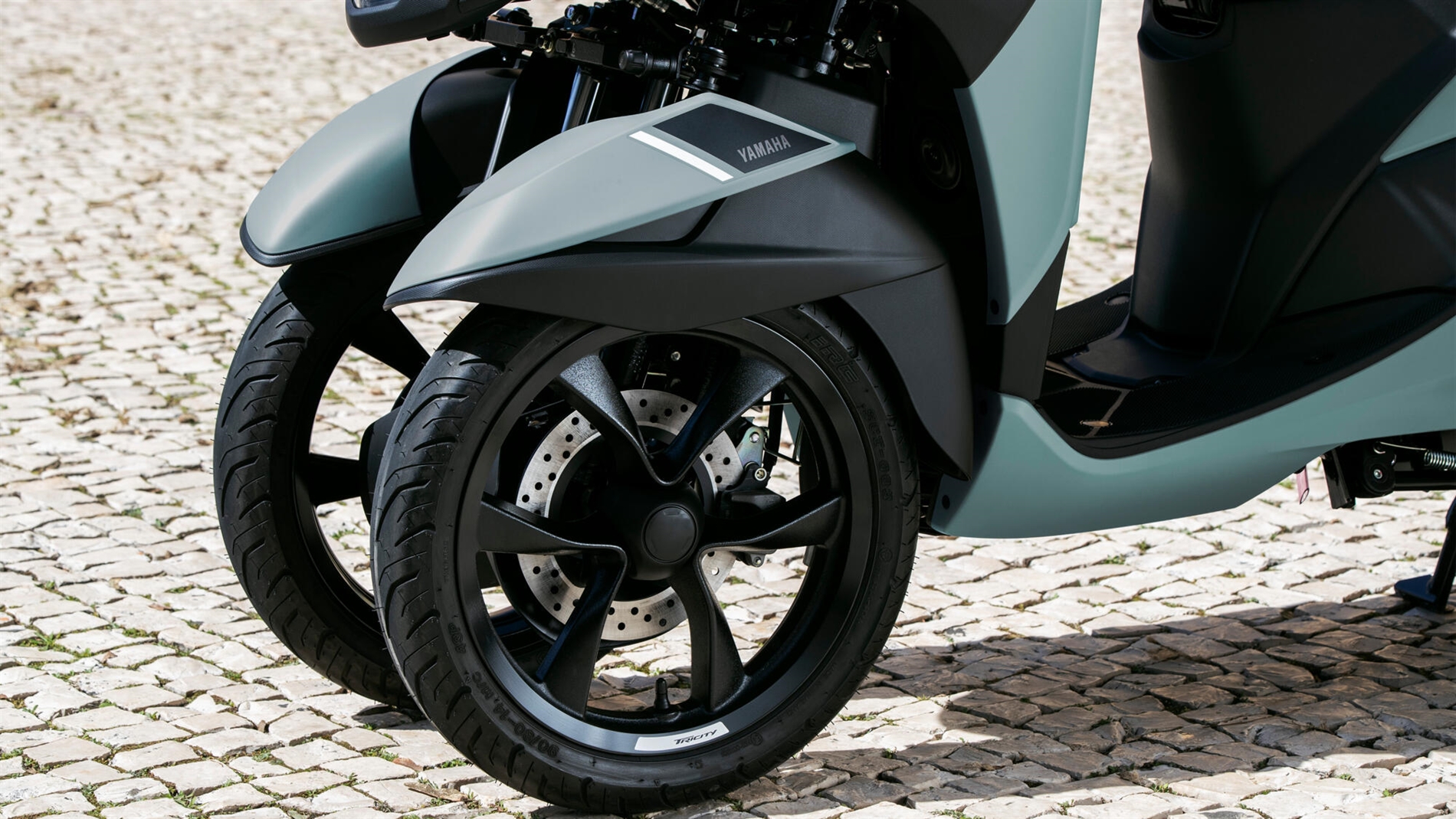 2024-Yamaha-MW125-EU-Detail-006-03