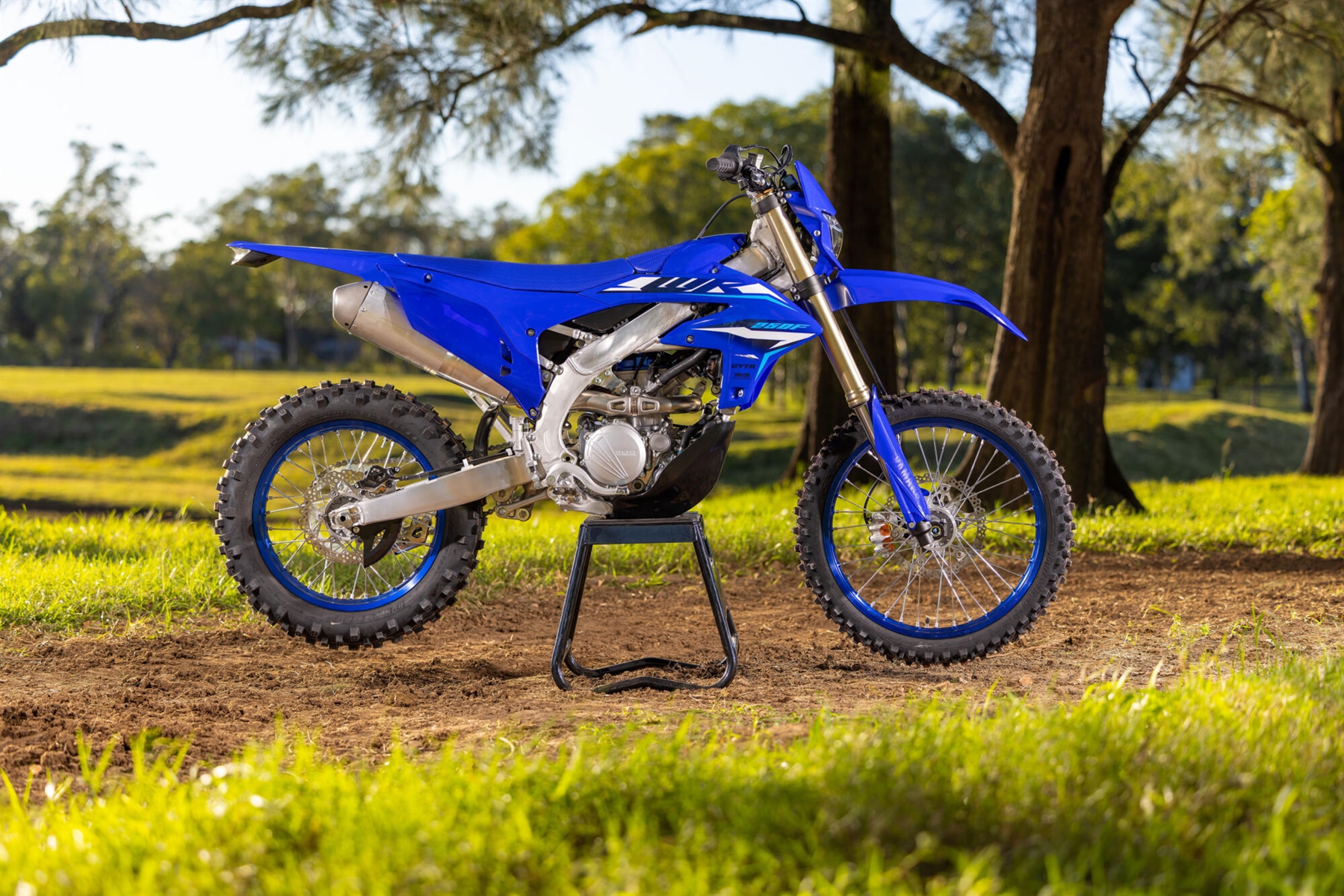 2026-Yamaha-WR250F-EU-Icon_Blue-Static-001-03
