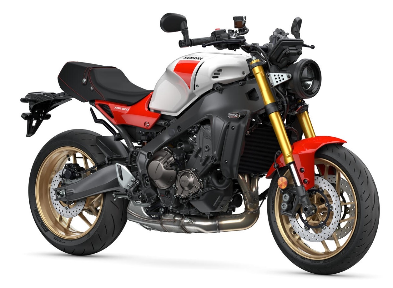 2025-Yamaha-XS850-EU-Legend_Red-360-Degrees-001-03
