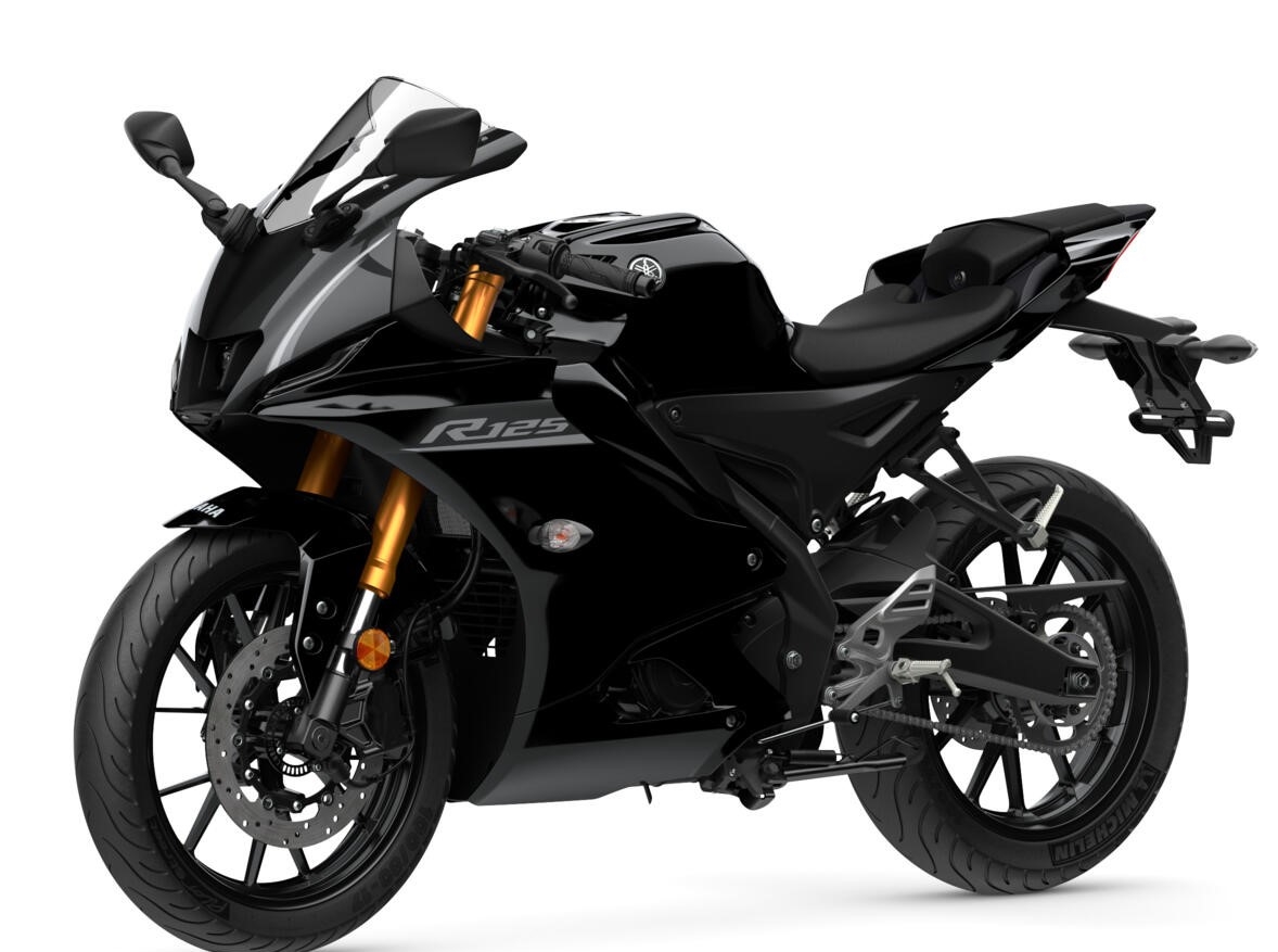 2026-Yamaha-YZF-R125A-EU-Tech_Black-Studio-007-03