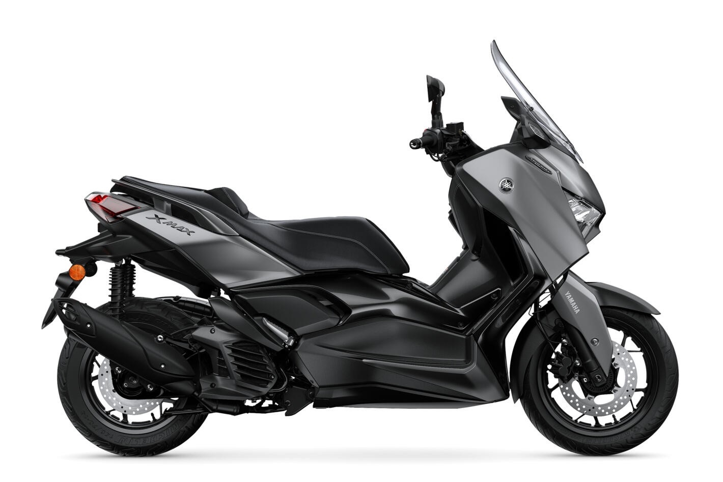 2026-Yamaha-XMAX125ASPH-EU-Crystal_Graphite-Studio-002-03