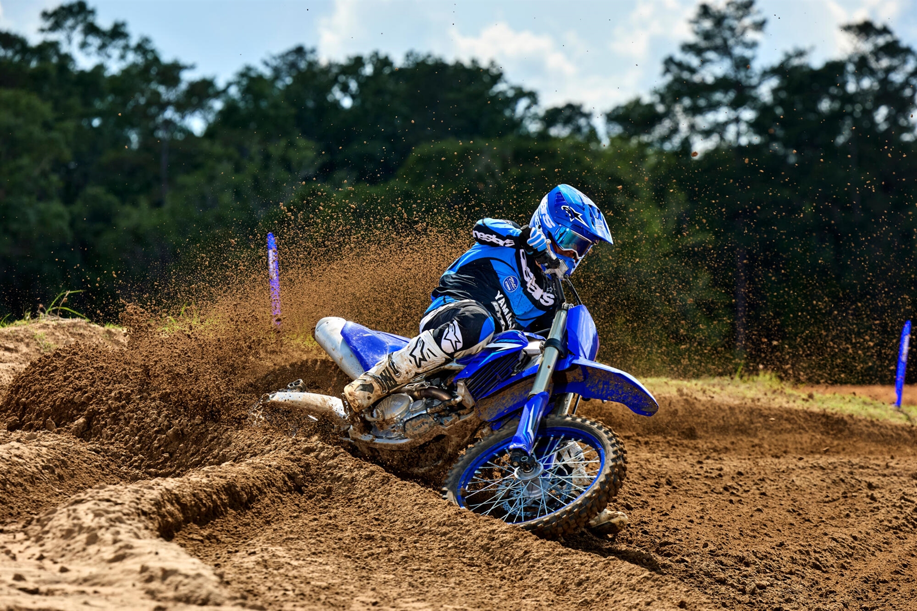 2026-Yamaha-YZ250F-EU-Icon_Blue-Action-001-03